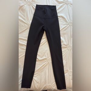 Lululemon Wunder Train 28” Leggings